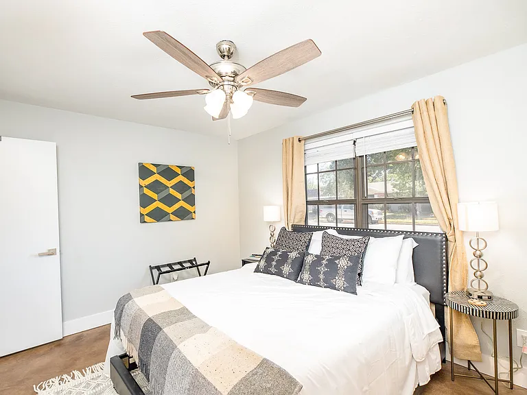 Saint Helena Dr — Photo 15
