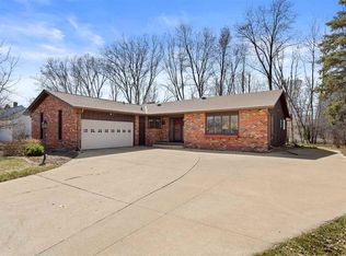 1815 N Birchwood Ave, Appleton, WI 54914