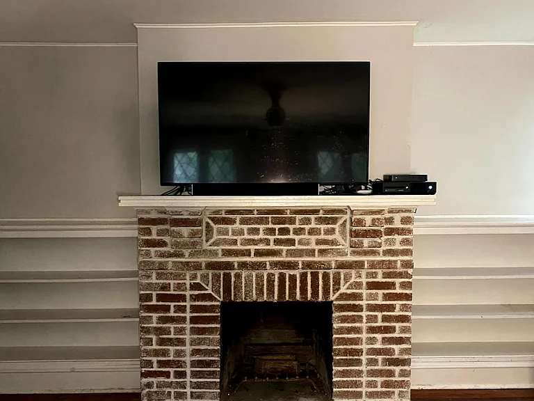 10 Greenwood Ave — Photo 6