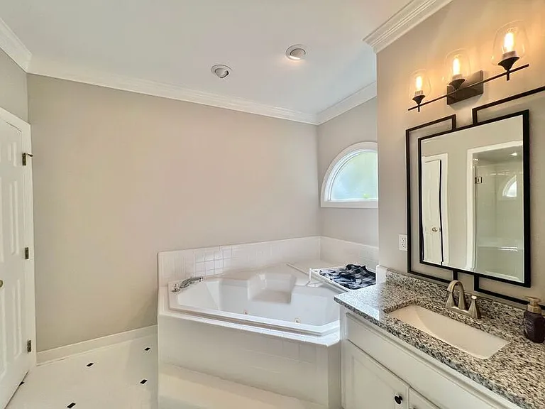 9105 Kirkhill Dr — Photo 18