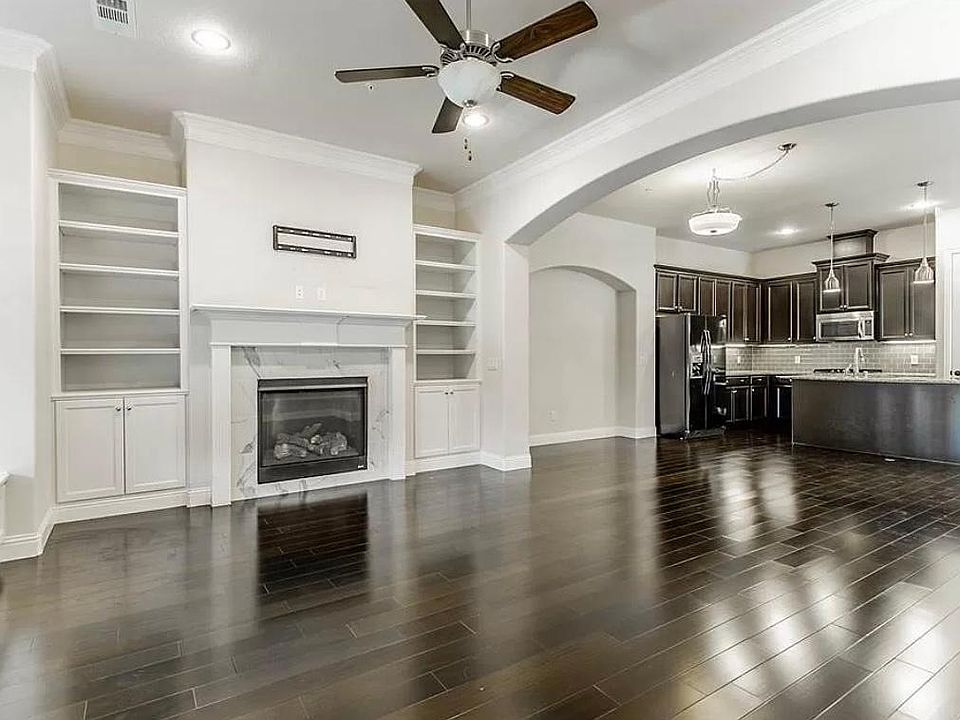 1st image of 2677 Sherwood Dr