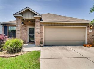 106 Wells Bnd, Hutto, TX 78634