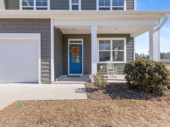 2nd image of 7695 Knightbell Cir