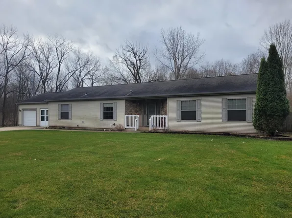 896 Laurel Dr, Colon, MI 49040