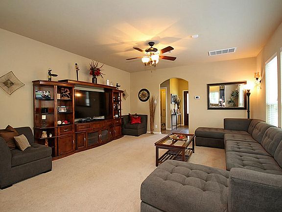 4th image of 2717 Lakeside Dr