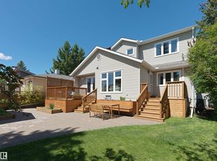 11635 72nd Ave NW, Edmonton, AB T6G0B9
