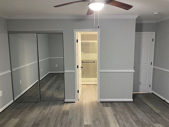 5th image of 15 Village Rd