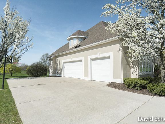 5th image of 1400 Kings Crossing Dr SE