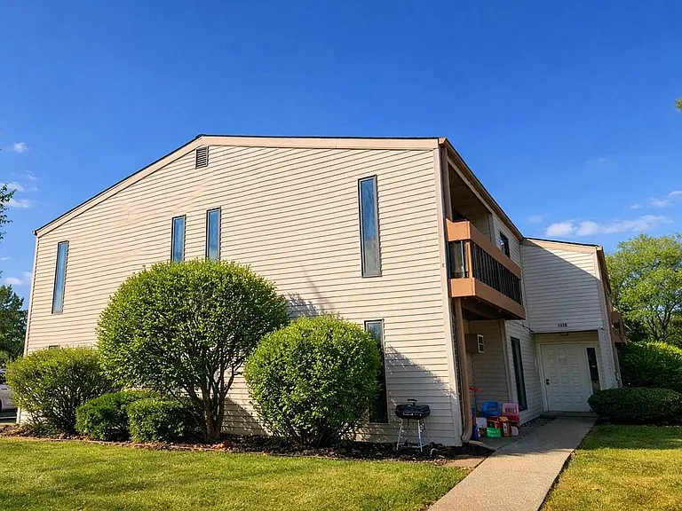 1876 Haymarket Rd #8 — Photo 7