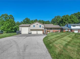 1275 Sandy Lake Rd, Ravenna, OH 44266