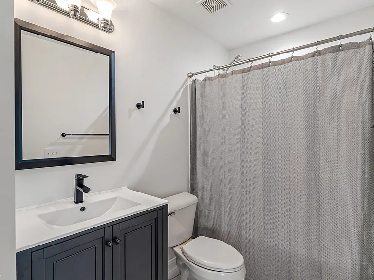12735 Edgemont Way — Photo 39