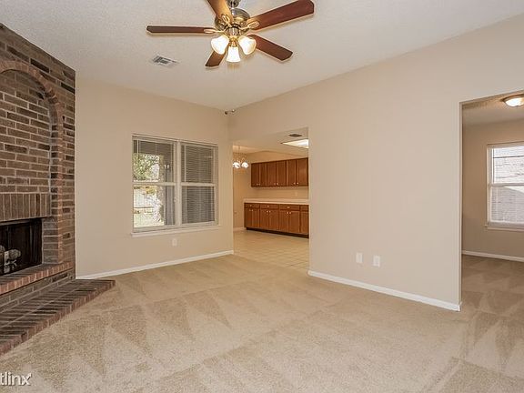 3rd image of 5207 Gladeside Dr
