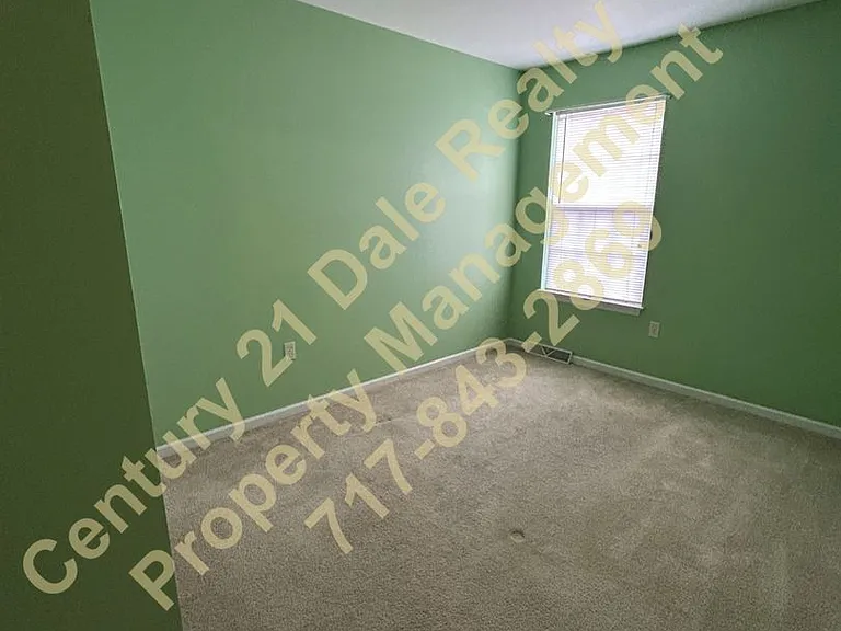 50 Stonecrop Ln — Photo 9