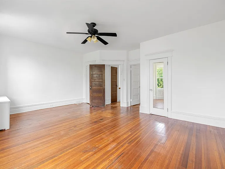 258 Woodlawn Ave — Photo 19