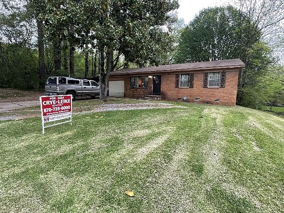 2nd image of 2029 Sycamore Dr