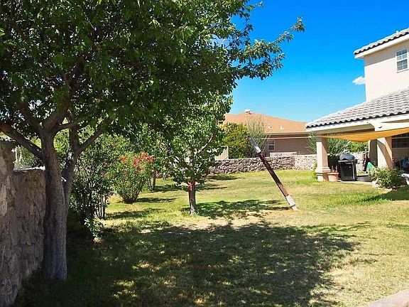 2nd image of 2568 Oakmont Dr