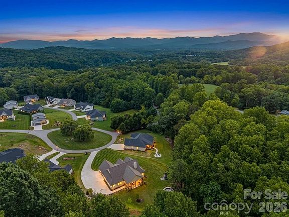 3rd image of 30 Bridgeway Dr