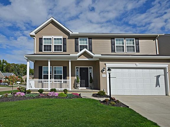 2nd image of 38704 Foxglen Ave