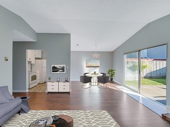 4th image of 742 Arnold Way