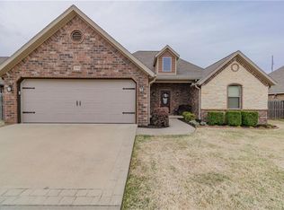 3506 SW Elm Manor Ave, Bentonville, AR 72712