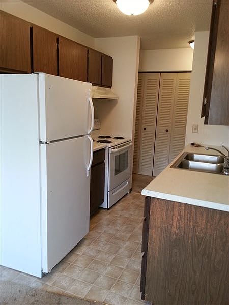 Kitchen #34
