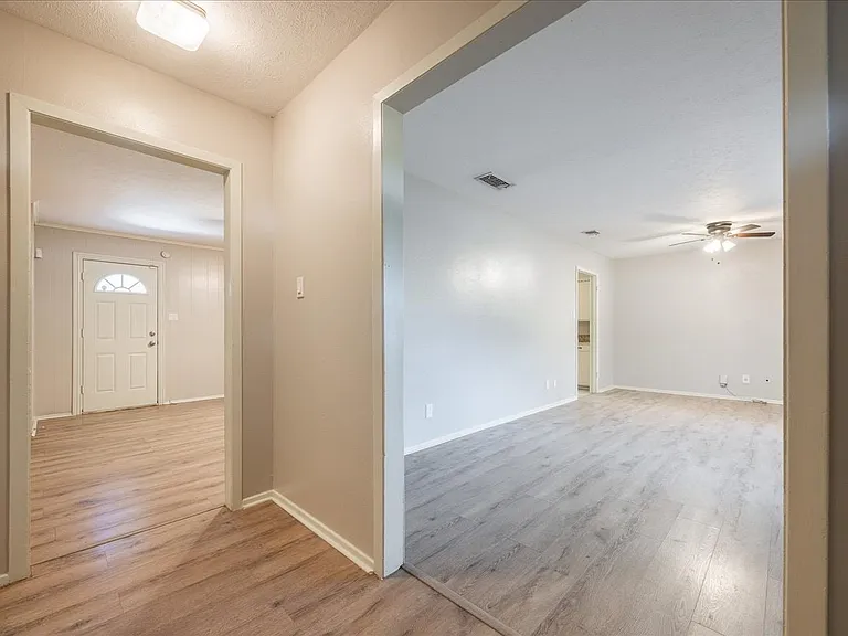1313 E Sherman Dr — Photo 10