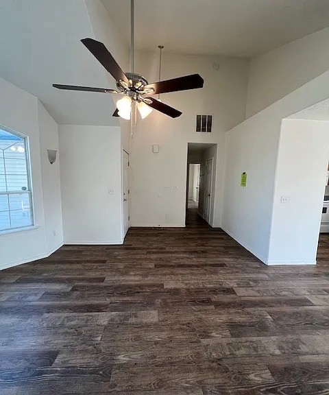 409 Meadowbrook Pl — Photo 8