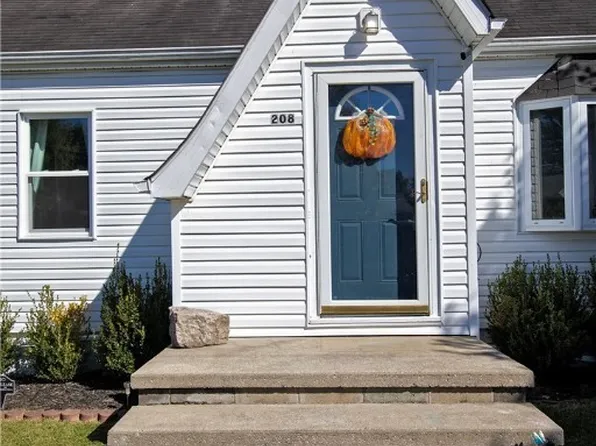 208 S Francke Road, Henryville, IN 47126