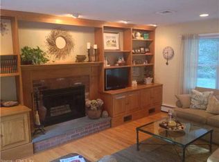 32 Flat Rock Road Ext, Branford, CT 06405