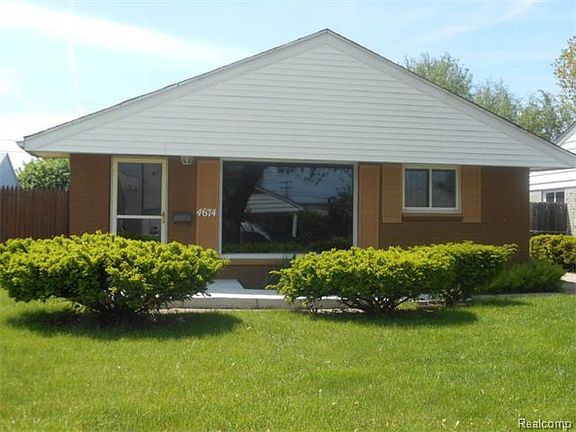 2nd image of 4674 15th St