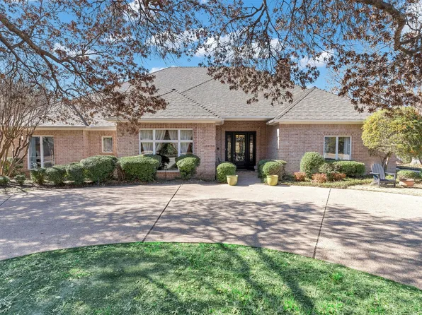 4908 Woodbend Ct, Fort Worth, TX 76132