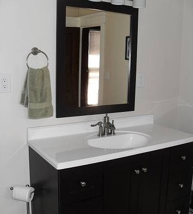 Main Bath Vanity