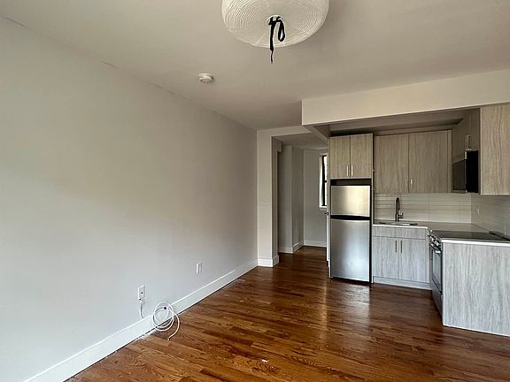 4th image of 195 Underhill Ave #2F