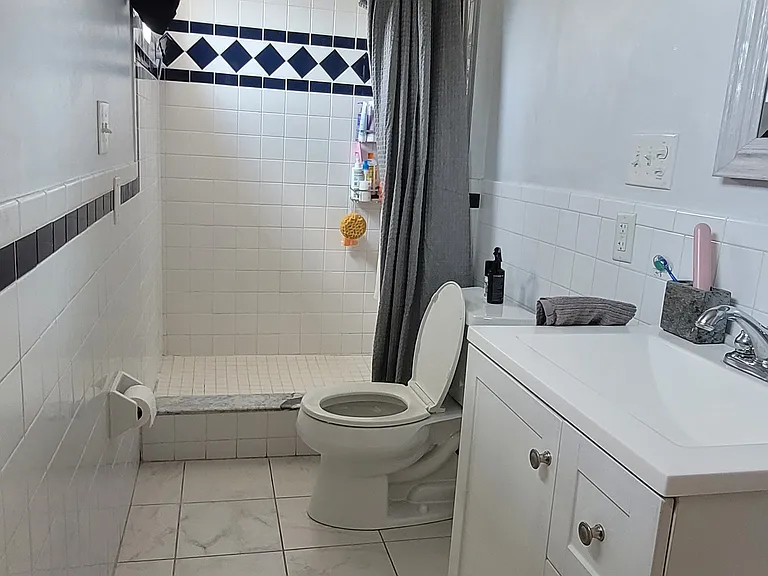 16 Westminster St #1F — Photo 7
