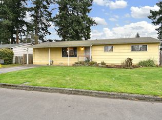 18940 NE Hassalo St, Portland, OR 97230