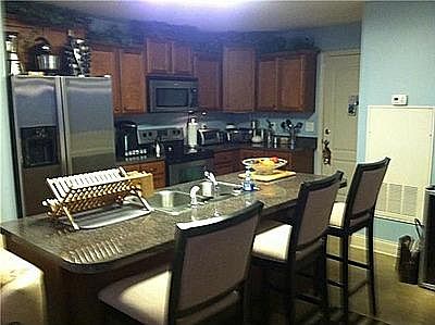 2nd image of 4241 Aurora Cir