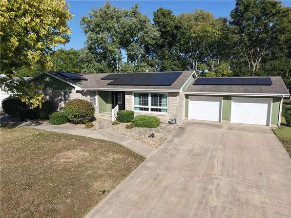 815 N Long St, Shelbyville, IL 62565