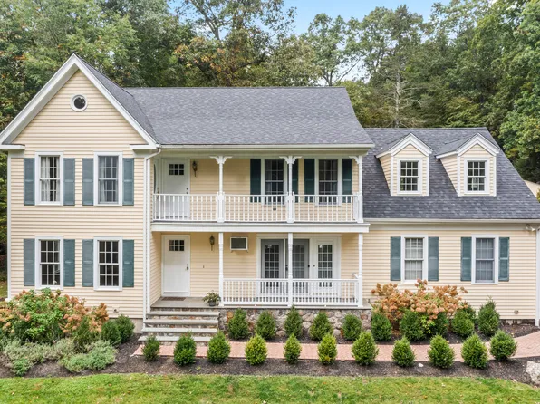 55 Walnut Tree Hill Road, Newtown, CT 06482