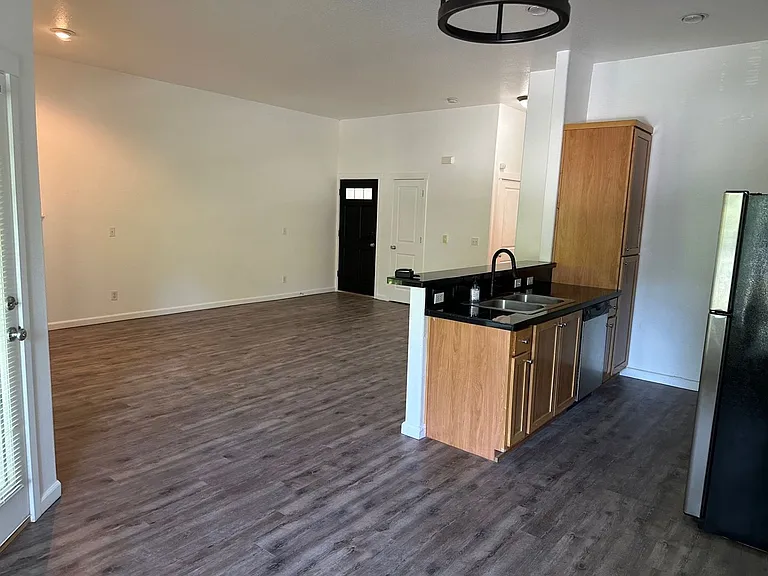 6298 SW Grand Oaks Dr #D303 — Photo 5