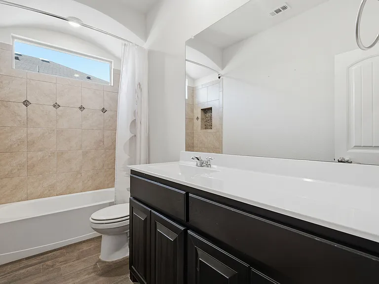 1113 Twin Brooks Ln — Photo 23