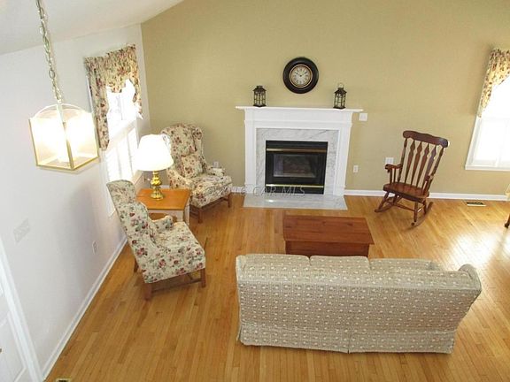 Stunning Hardwood floors