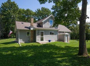 N6681 Morgan Rd, Oconomowoc, WI 53066