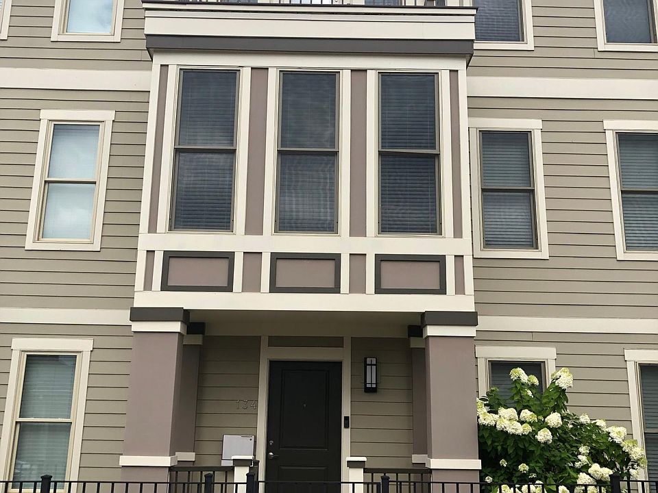 1st image of 134 E Greenwood Ave