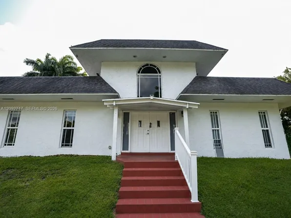 901 SW 121st Ave, Davie, FL 33325