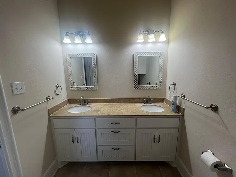 509 N Chestnut St — Photo 11