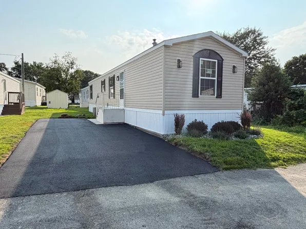 53 Finch St, Browns Mills, NJ 08015