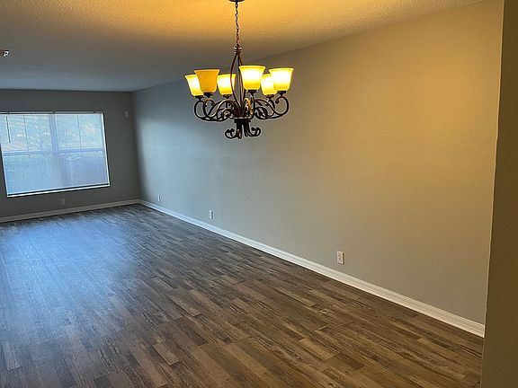 2nd image of 2042 Sunset Meadow Dr