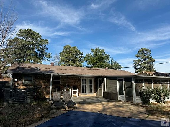 2nd image of 38 E Greenfield Dr