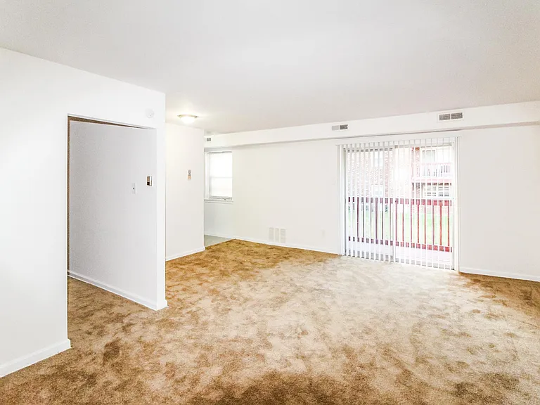 Lea Boulevard Apartments — Photo 11
