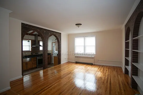 Rented by Bouklis Group | media 3